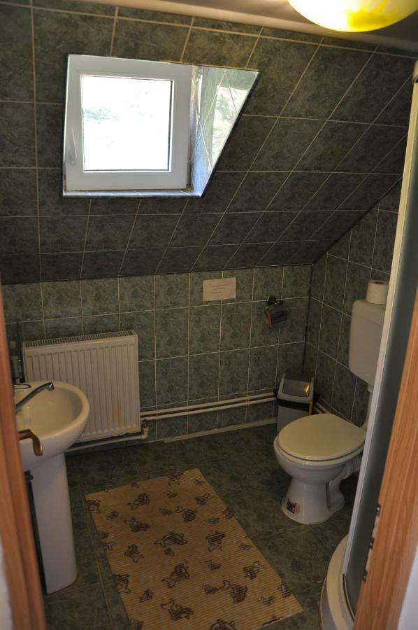 Hotel Casuta De Langa Padure Moeciu De Sus Zewnętrze zdjęcie