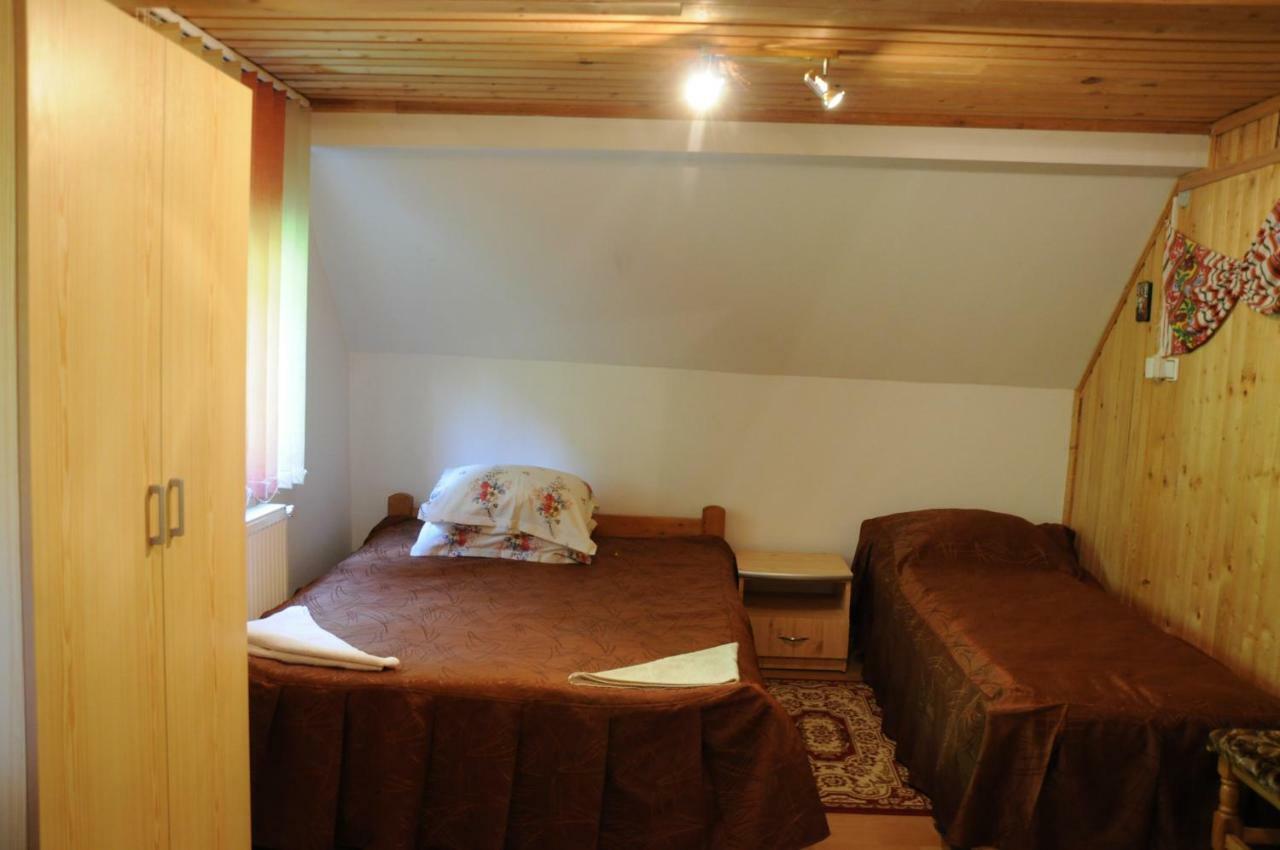 Hotel Casuta De Langa Padure Moeciu De Sus Zewnętrze zdjęcie